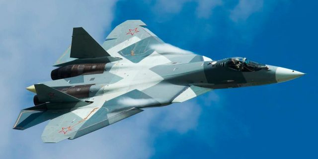 Первый серийный Су-57 поступил на вооружение ВКС РФ