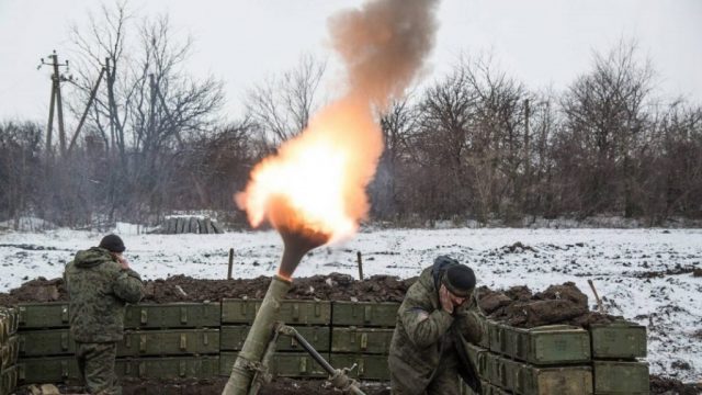 Каратели ВФУ обстреливают предместья Горловки