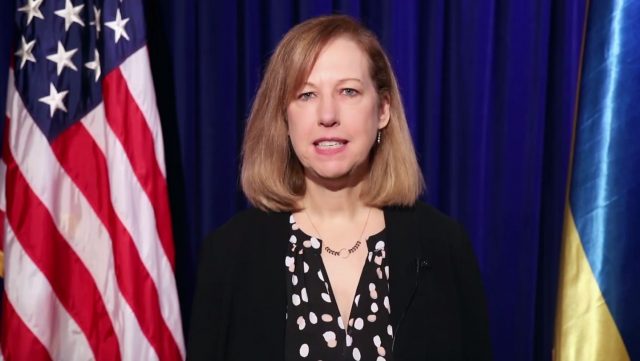 Посол США в Киеве хочет срочно встретиться с Зеленским