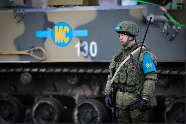 Машина с российскими миротворцами подорвалась на мине в Нагорном Карабахе