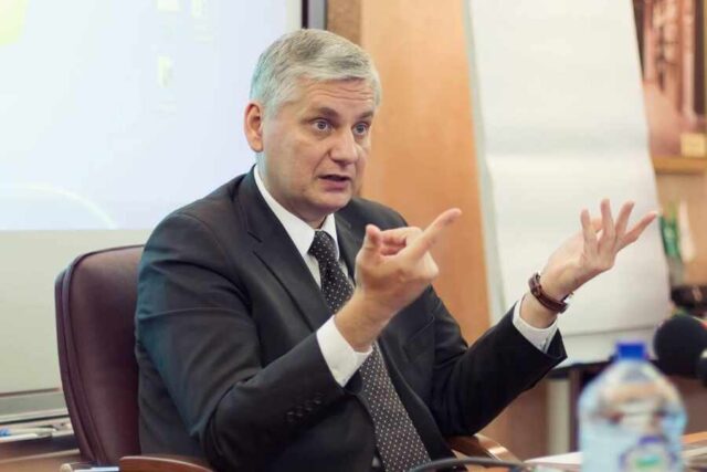 Аналитик оценил внешнеполитический курс Украины за 30 лет независимости