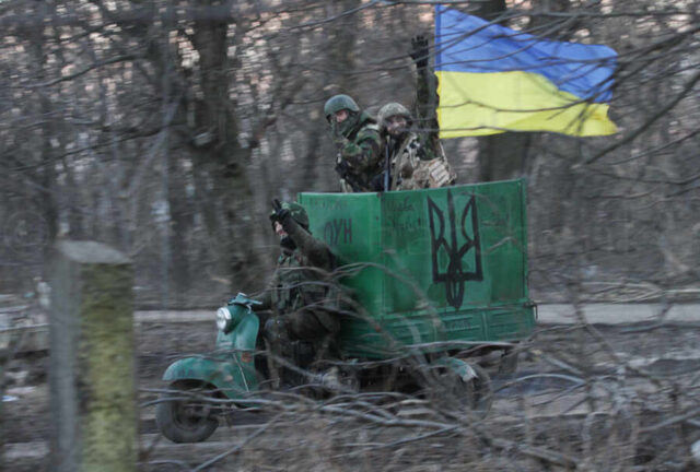 Запусти политику в армию – получишь армию, но украинскую