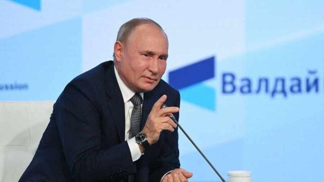 Не нужно воспринимать заявления Путина на "Валдае" как противостояние с Западом - Песков