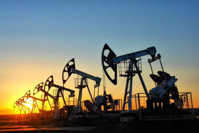 Стремительный рос цены на газ привел к повышению стоимости нефти