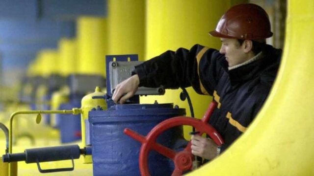 Нафтогаз бьет тревогу, но Зеленскому плевать