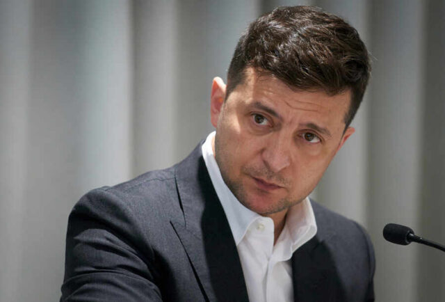 Зеленский покусился на деньги, зарабатываемые дружным украинским олигархатом