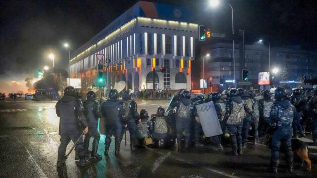 Ослабить союзников - Вашингтон вплотную занялся друзьями России