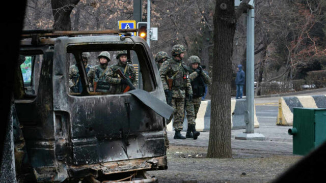 "Если бы не мы" - Украинцы ждут благодарности за спасение Казахстана