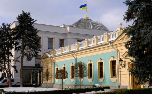 Украинский депутат обвинил Запад в начале войны против Украины