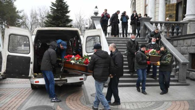 Иностранным журналистам показали последствия обстрелов укрофашистами ДНР