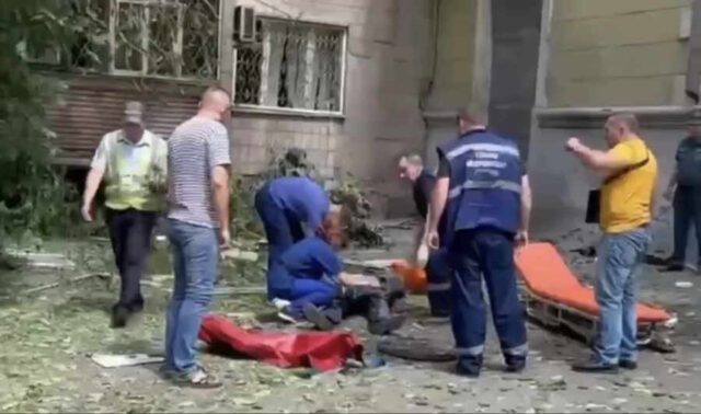Ад в Донецке: людей разрывает снарядами