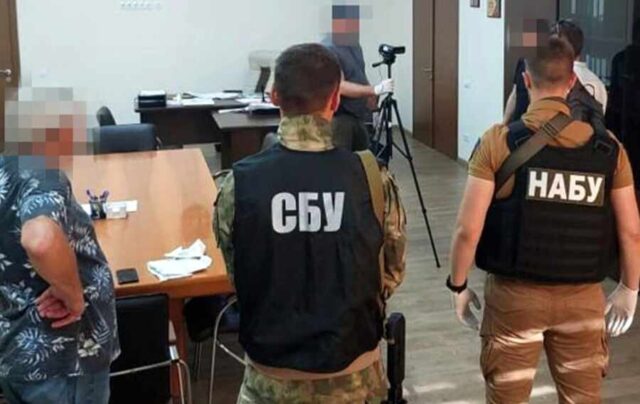 Стали известны новые подробности воровства гумпомощи в Запорожье