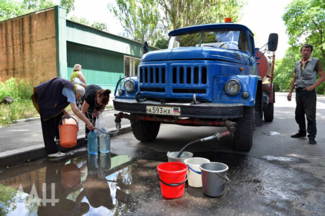 В Донецке запланировано увеличение объемов подвоза воды населению