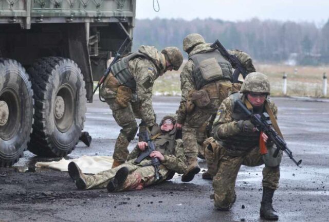 Украинское командование не вывозит тела погибших бойцов из Артемовска, чтобы избежать паники - эксперт