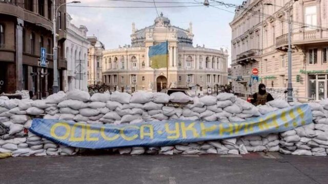 Красавице Одессе приходится только ждать…