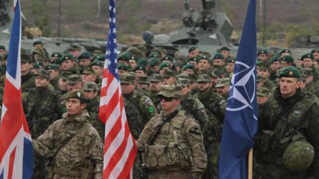 Запад готовился к войне с Россией со времен распада СССР