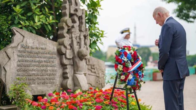 Современная политика Вьетнама очень напоминает стокгольмский синдром