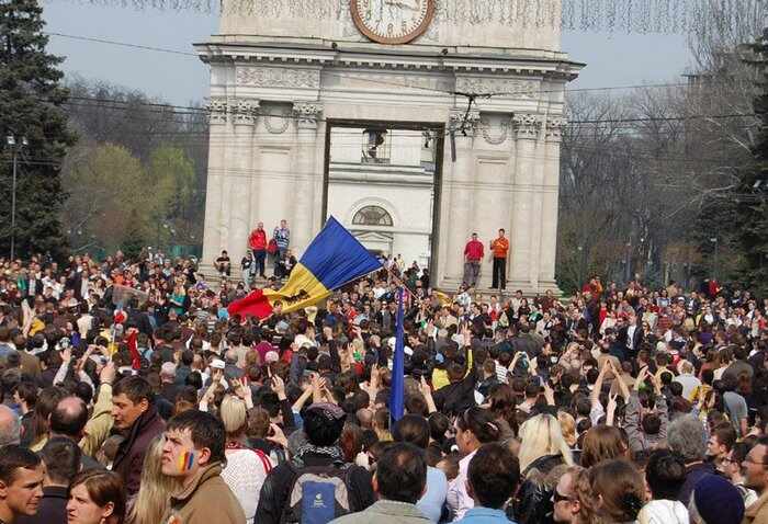 Население кишинева. Кишинев население. Фото жителей Кишинёва. Население Молдавии. Молдавия недовольные.