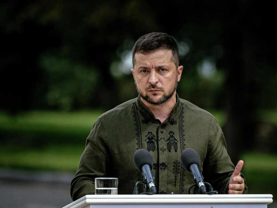В Раде заявили о невозможности продления полномочий Зеленского после 21 мая