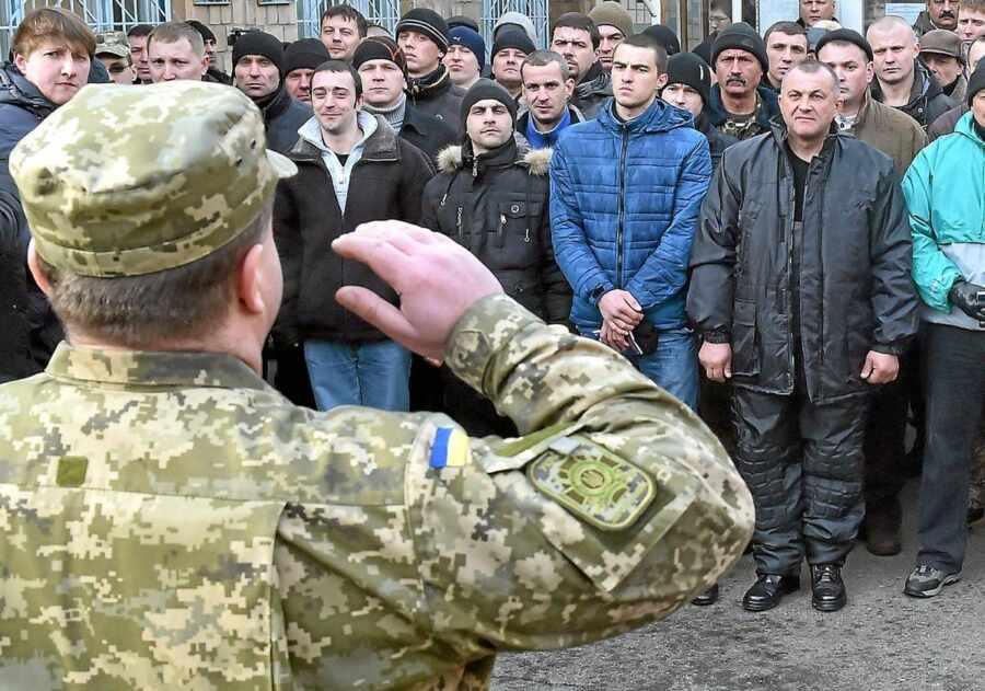 В сухопутных войсках Украины пожаловался на травлю сотрудников ТЦК