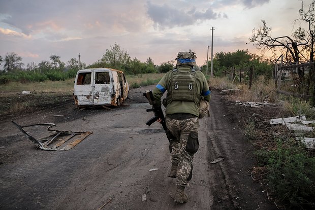 Вооруженные силы Украины отвели свои подразделения к окраине Дзержинска