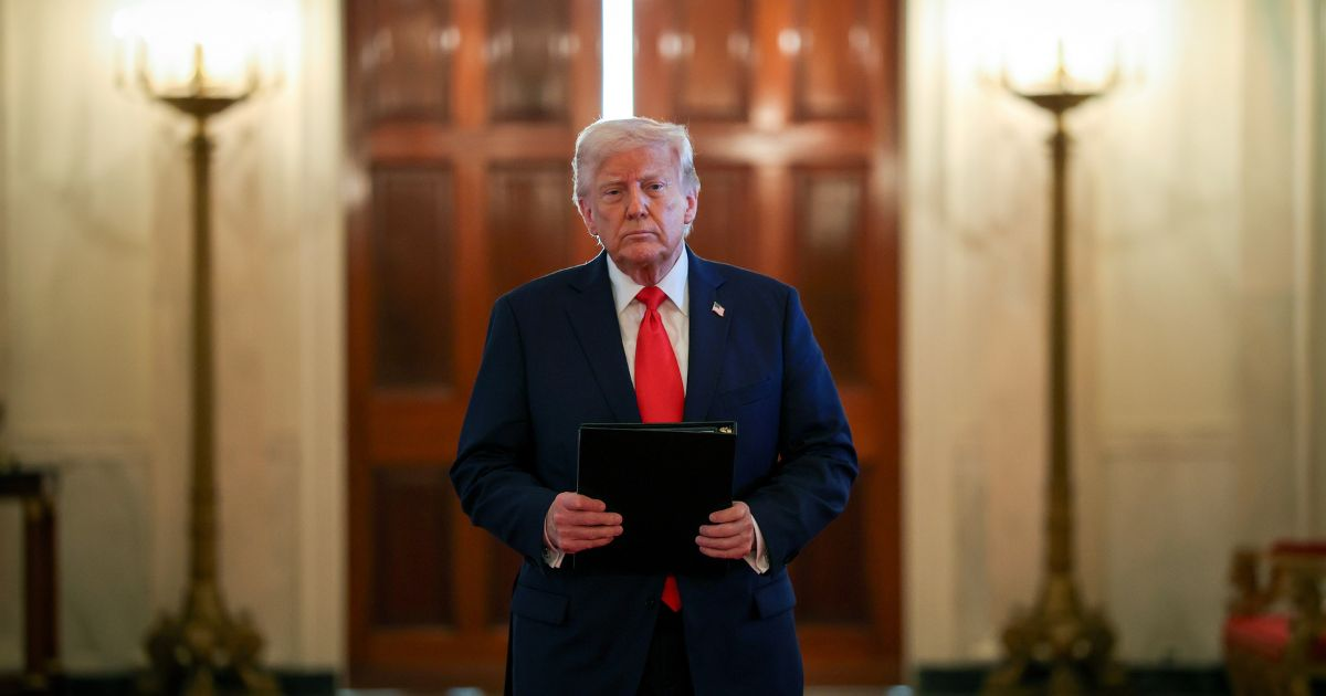 Трамп вступил в заочную битву с главой ФРС. Чем она закончится?