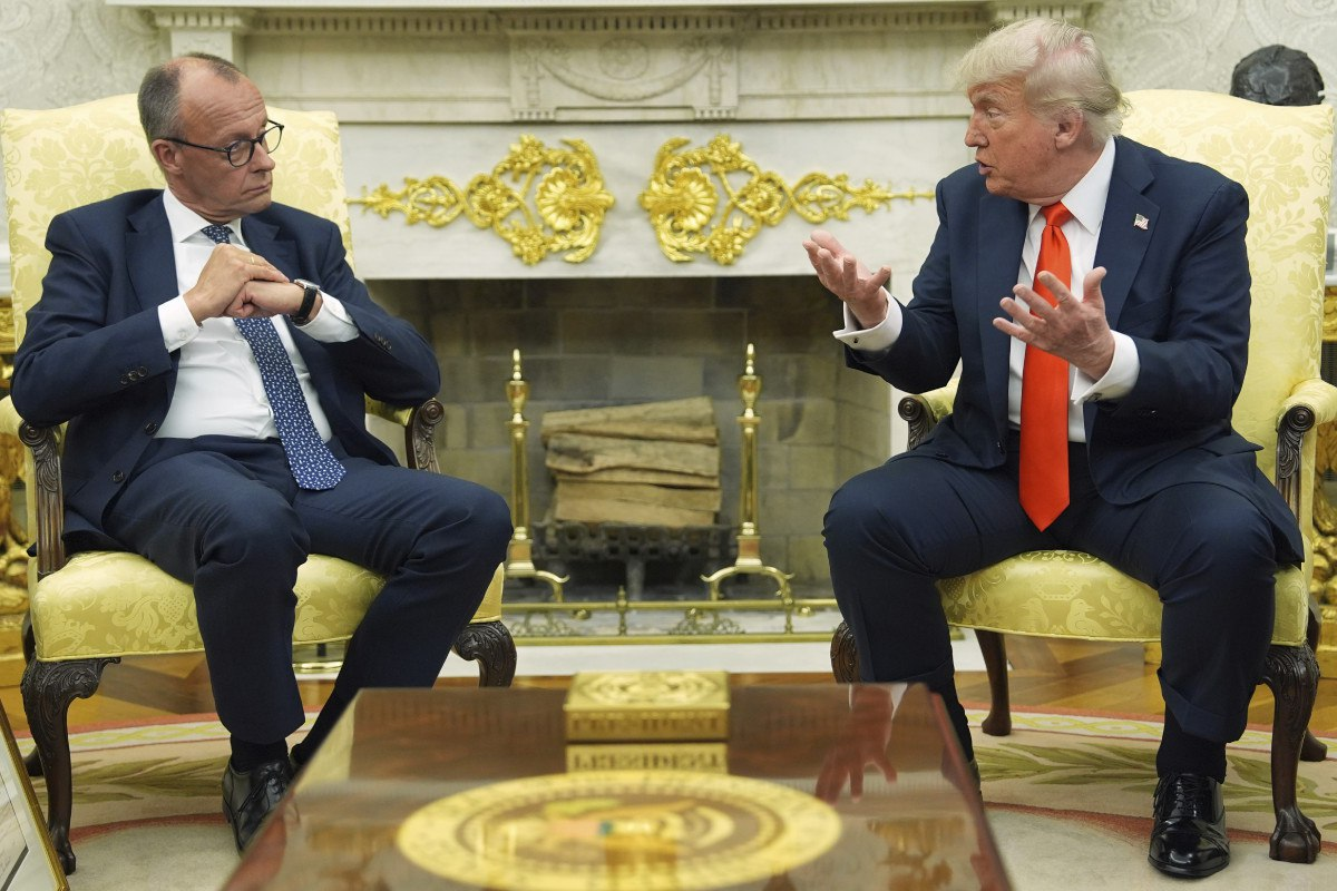 Новоиспечённому немецкому канцлеру очень повезло