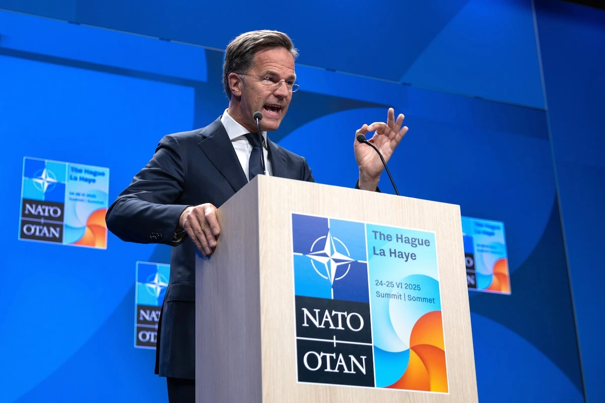 Бюрократия НАТО заранее наматывает круги вокруг Трампа