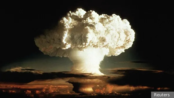 Преимущества и недостатки возвращения ядерных испытаний в России