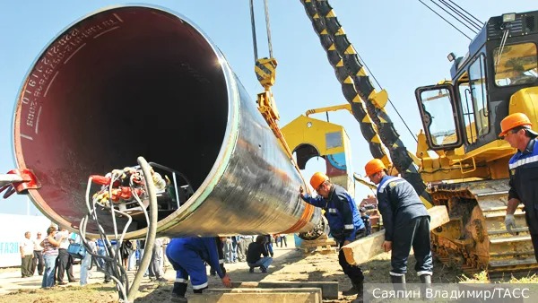 Крым начал снабжать газом новые территории России