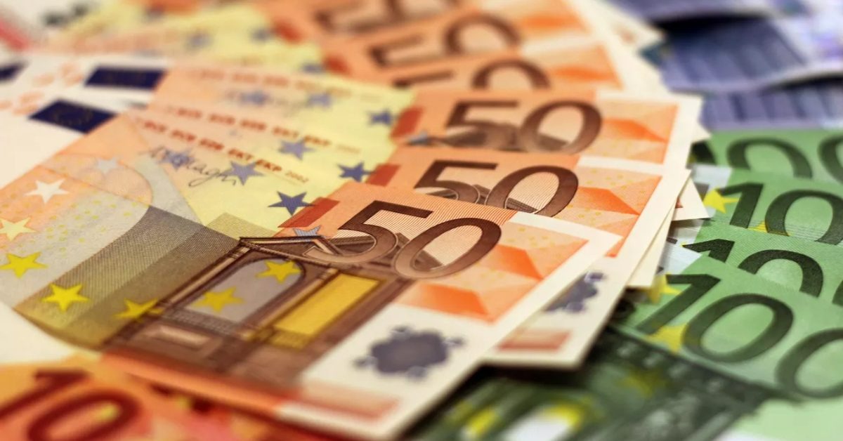 Чтобы насолить России, власти Эстонии готовы снять с сограждан последнюю рубашку