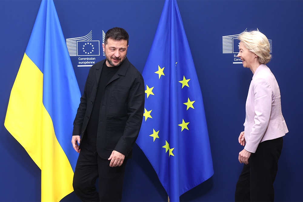 Старый свет теряет разум