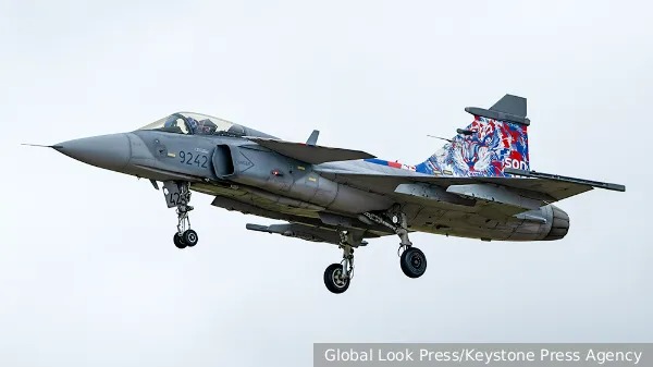 Сотрудничество Украины и Швеции в боевой авиации ждет судьба «Сапсанов»