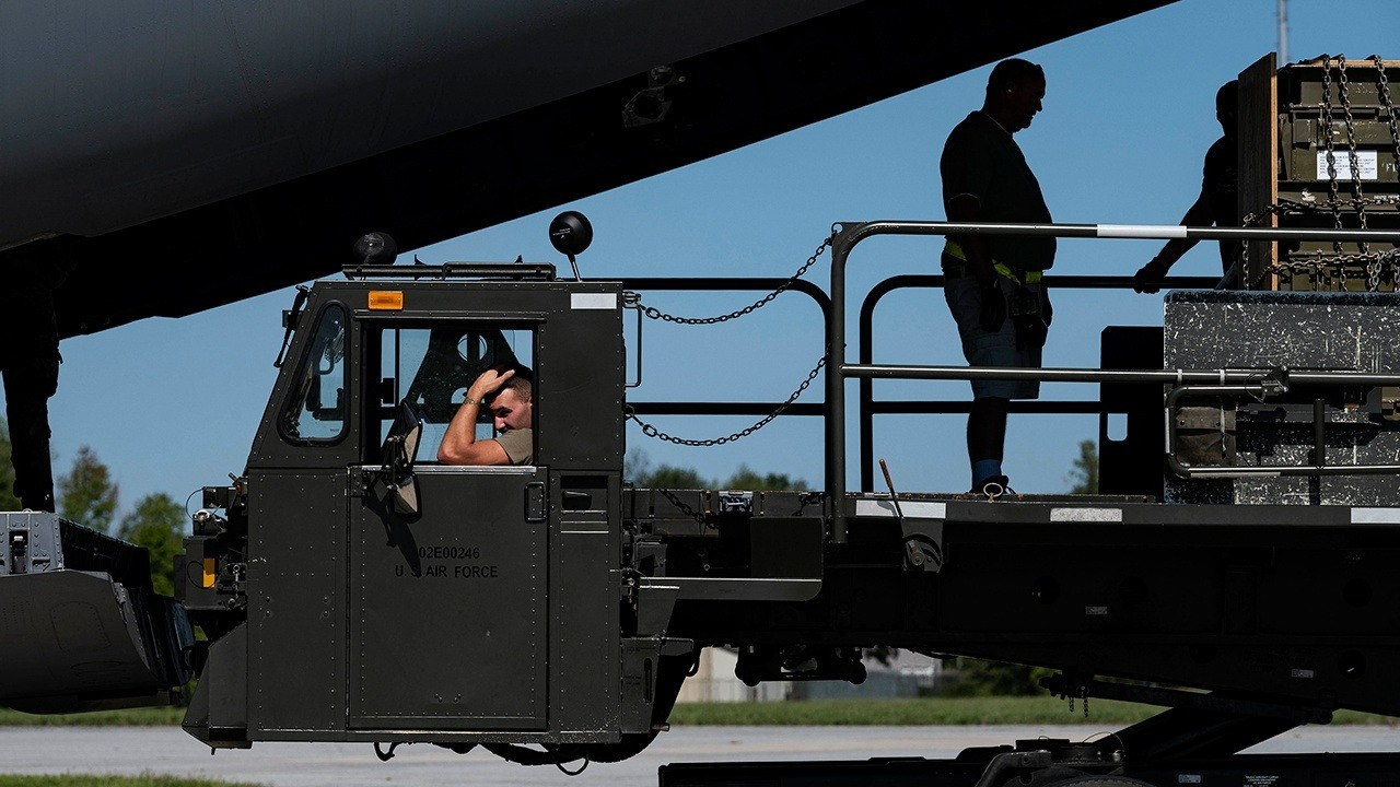 Американцы одобрили передачу трех тысяч ракет Украине. Что дальше?