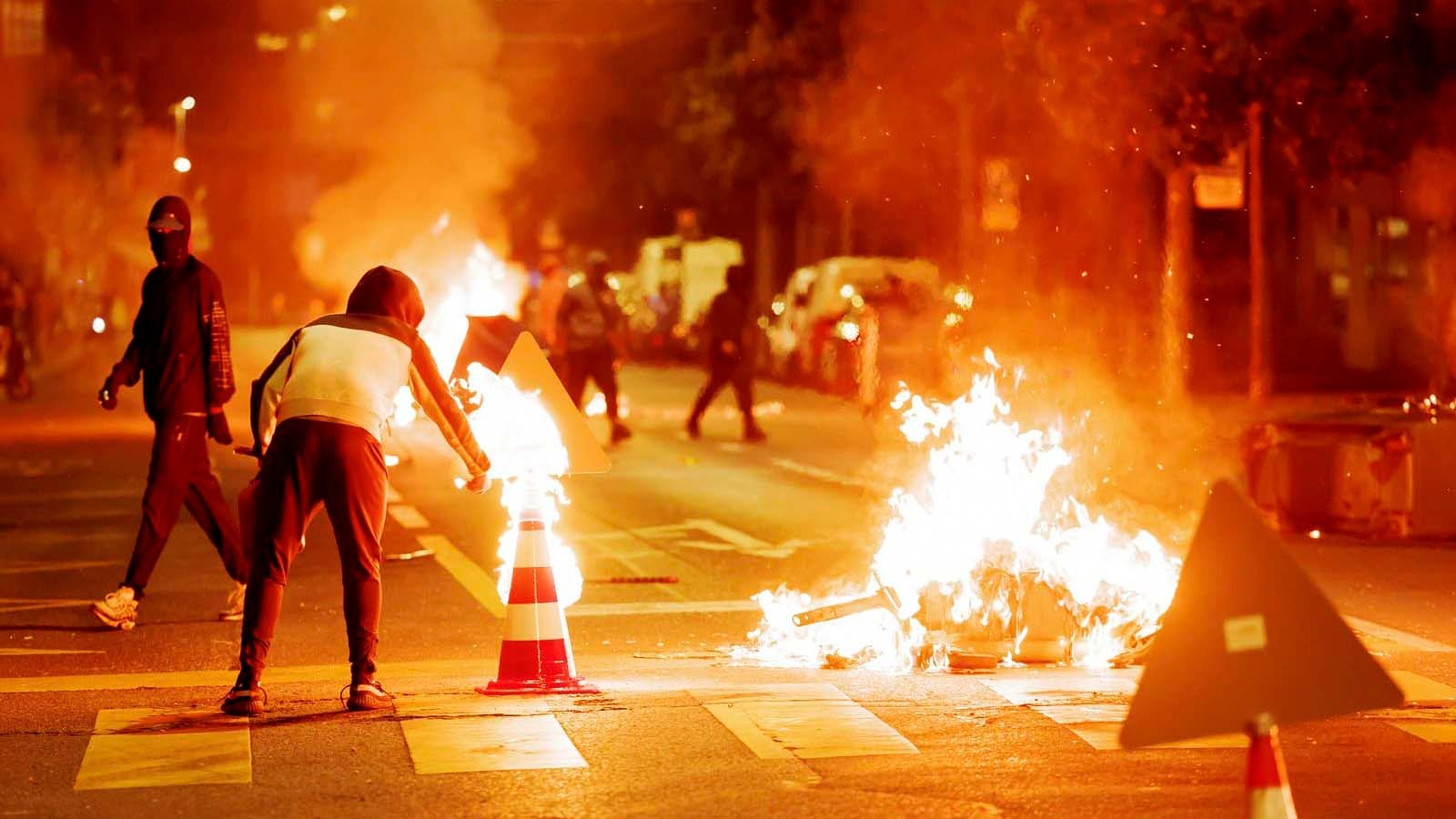 Благополучная Швейцария опустилась в пучину хаоса – Владимир Карасев