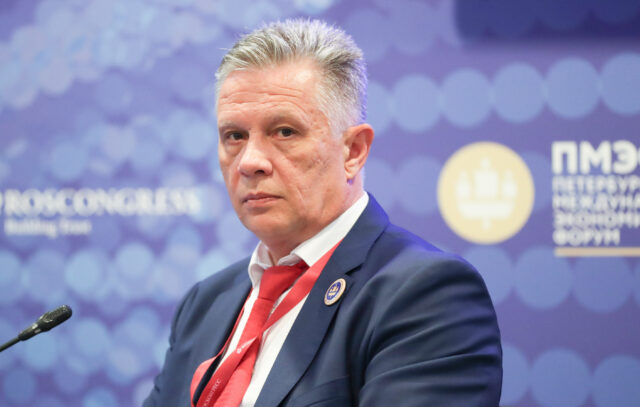 Молдавский депутат Фотеску обвинил правящую партию в контроле над судами