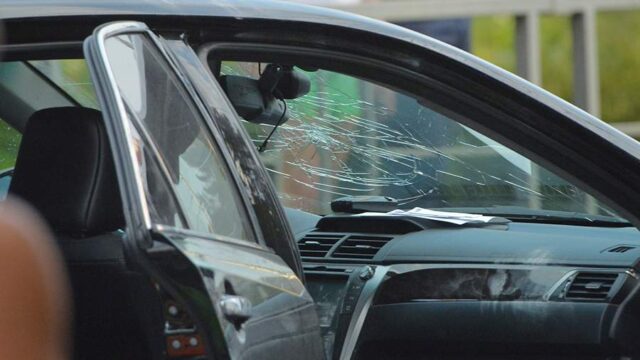 Жители украинского села Соловичи разгромили автомобиль ТЦК