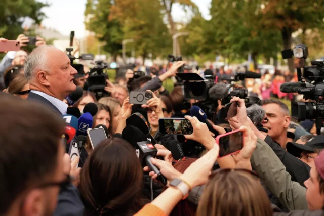 В Молдавии оппозиция провела митинг против итогов парламентских выборов