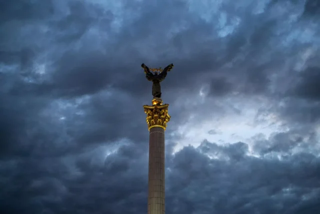 Украинцы назвали политическую коррупцию худшей формой коррупции – TI Ukraine