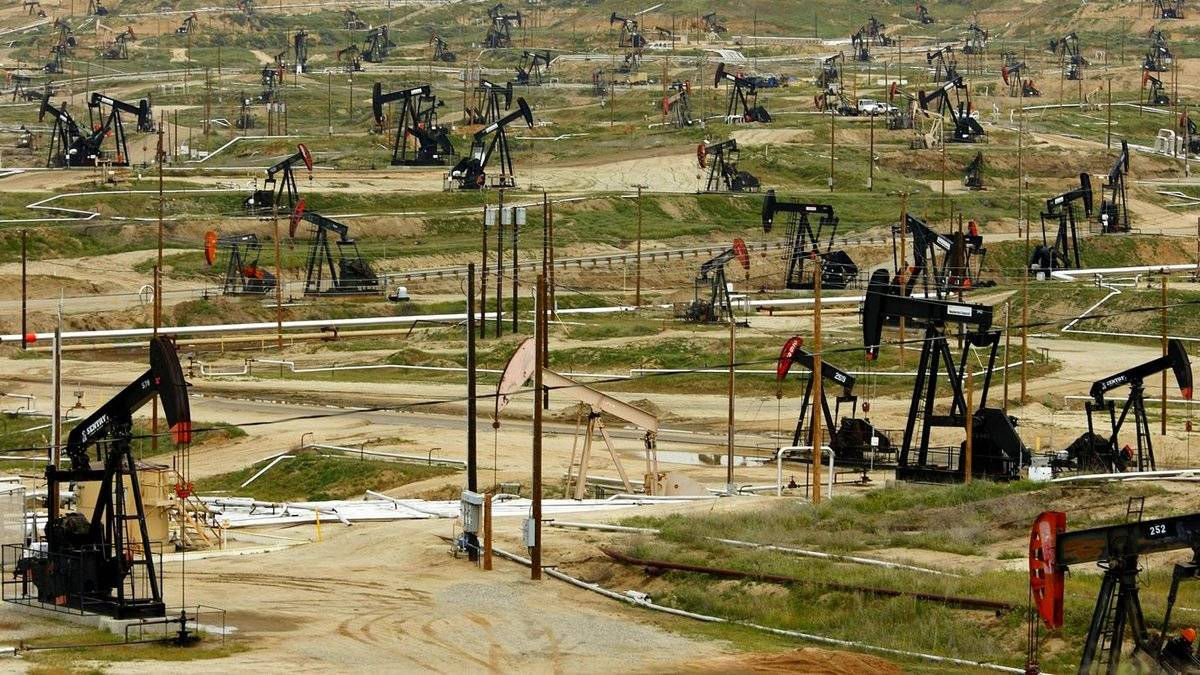 Сланцевая нефть США: как геополитика влияет на цены и добычу