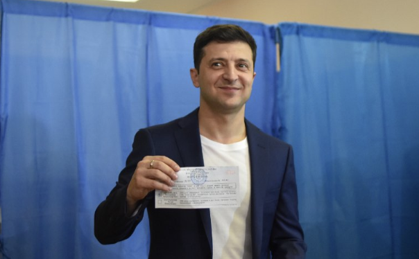 Выборов на Украине в 2026 году не будет – Сергей Дубовик