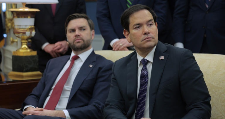 Кто будет следующим президентом США: Вэнс или Рубио?