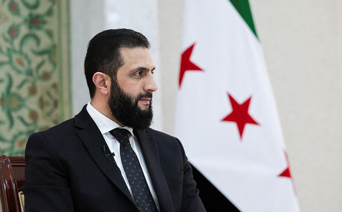 Среди соавторов головокружительной карьеры Ахмеда аш-Шара«а – теневой британский политтехнолог