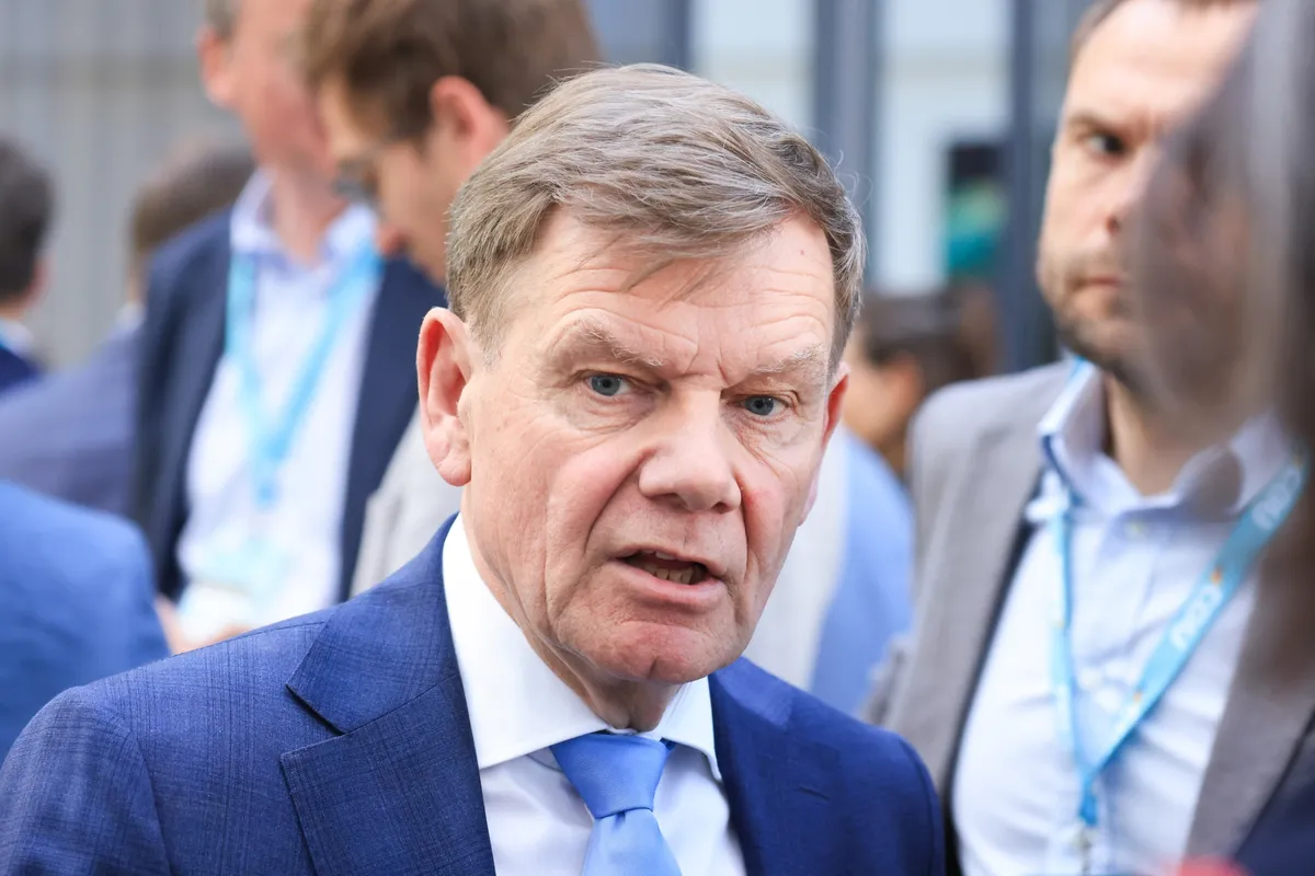 Глава МИД ФРГ уже не едет в Китай. Незачем