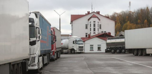 Вильнюс попросит Минск выпустить литовских перевозчиков на родину – TV3