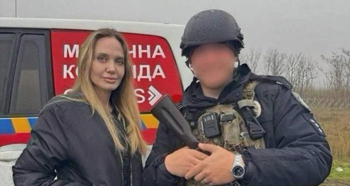 Лара Крофт и гробницы ТЦК