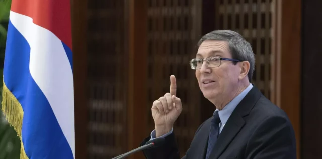 Куба обвинила США в электромагнитных помехах над Карибами