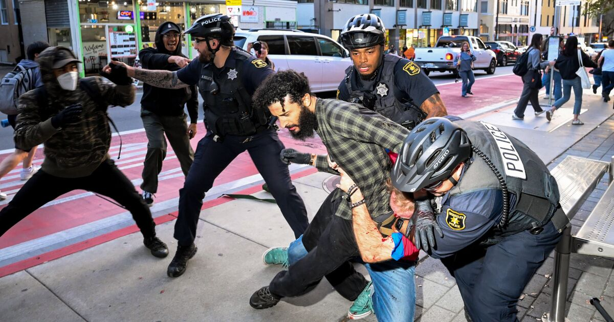 Белый дом введет войска на университетские кампусы?