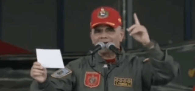 Венесуэла готова «дать ответ» США – министр обороны Лопес