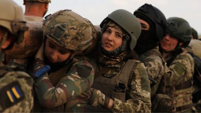 В Раде могут ввести воинскую обязанность для украинок – депутат Вениславский